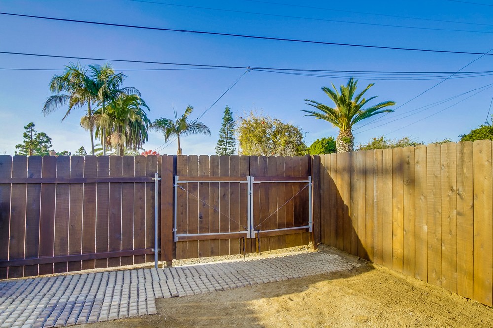 Virtual tour photo 25 of 32 for 4328 Asher St