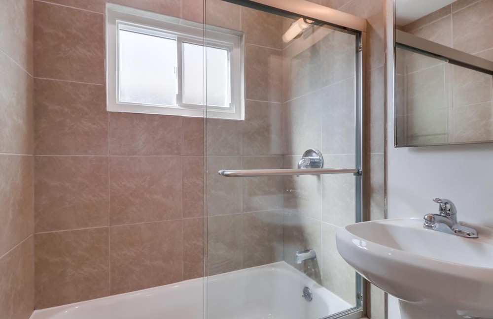 Virtual tour photo 28 of 33 for 4328 Gresham St
