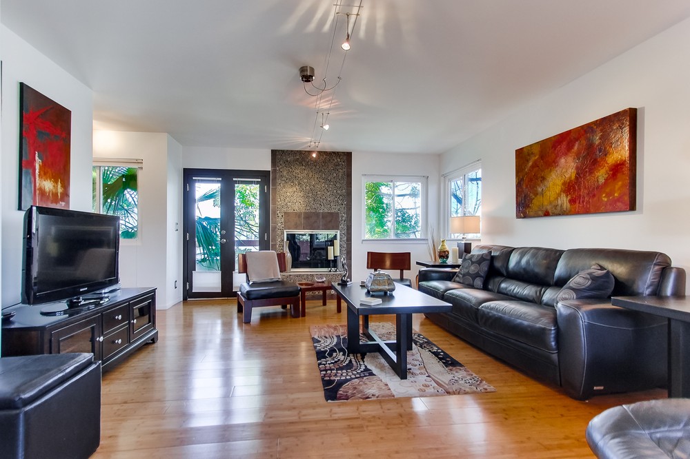 Virtual tour photo 4 of 22 for 4329 Haines Street