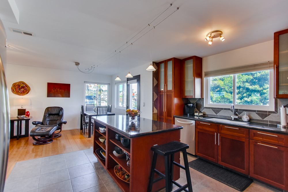 Virtual tour photo 10 of 22 for 4329 Haines Street