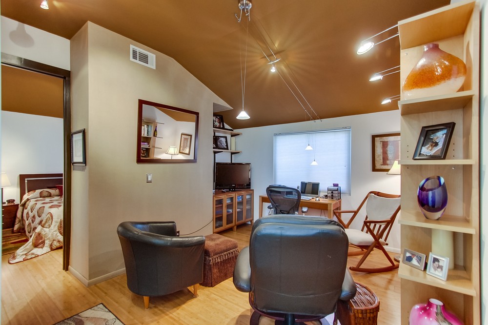 Virtual tour photo 15 of 22 for 4329 Haines Street