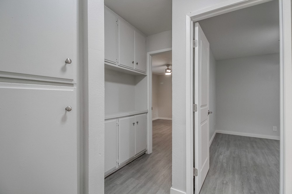 Virtual tour photo 21 of 76 for 4330 53rd St