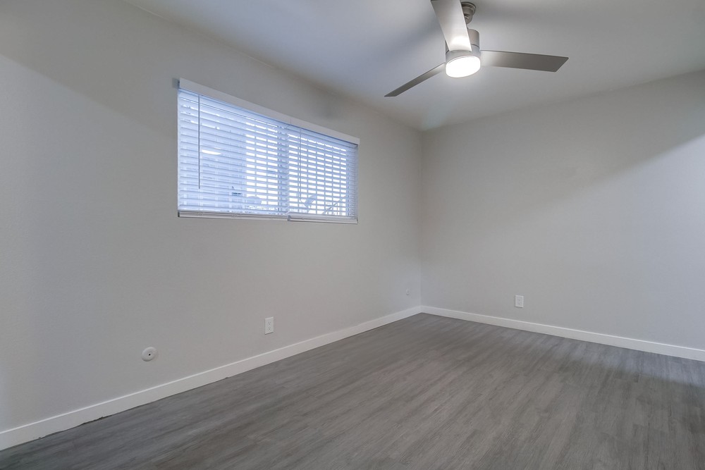 Virtual tour photo 22 of 76 for 4330 53rd St