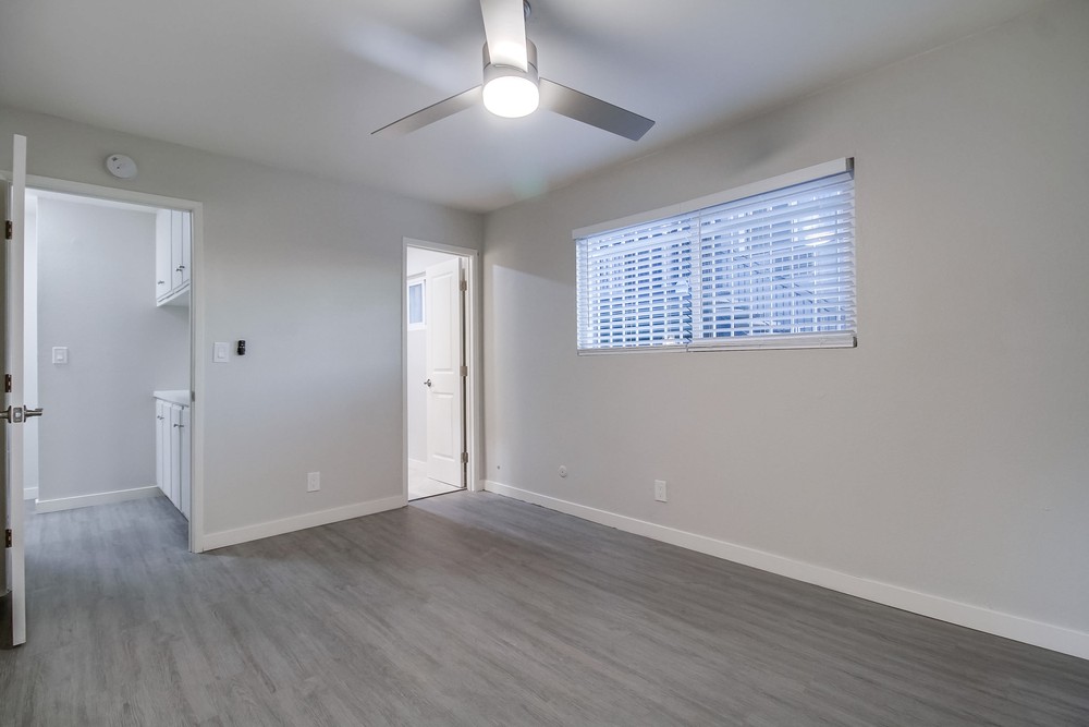 Virtual tour photo 23 of 76 for 4330 53rd St