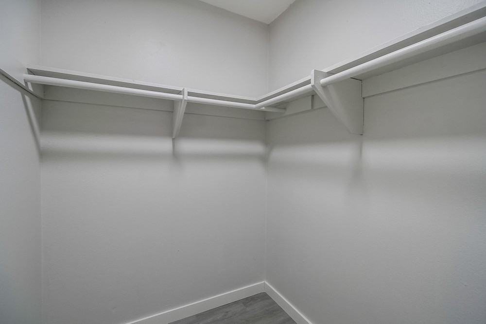 Virtual tour photo 26 of 76 for 4330 53rd St