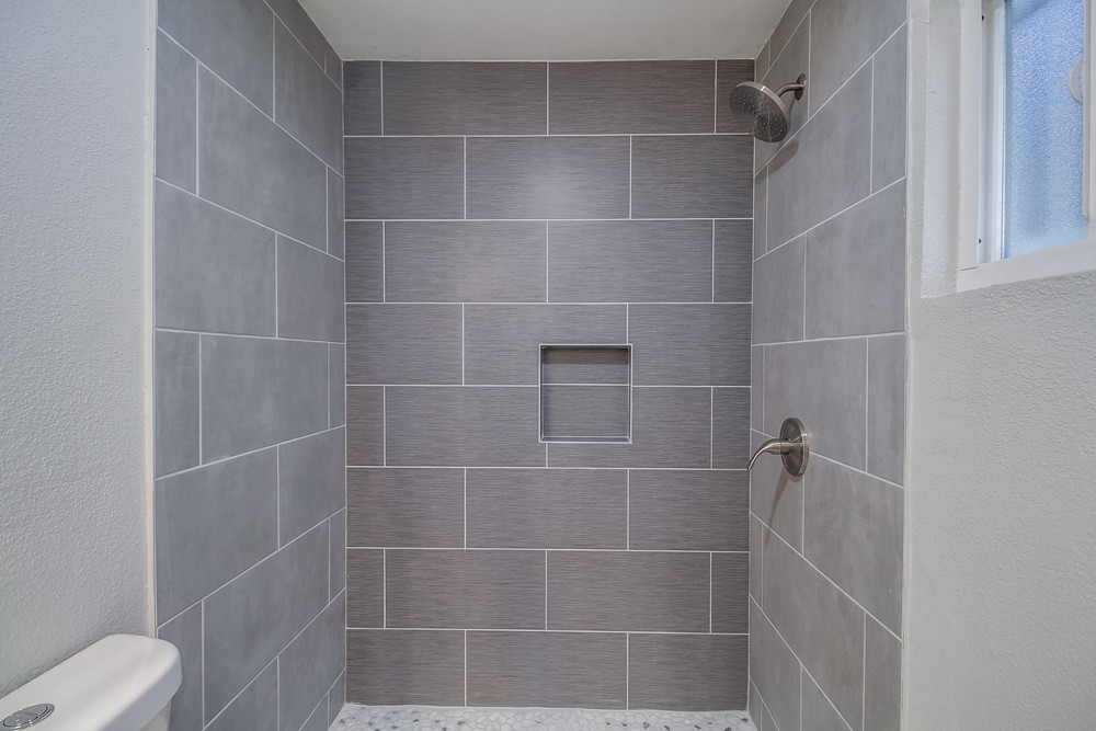 Virtual tour photo 29 of 76 for 4330 53rd St