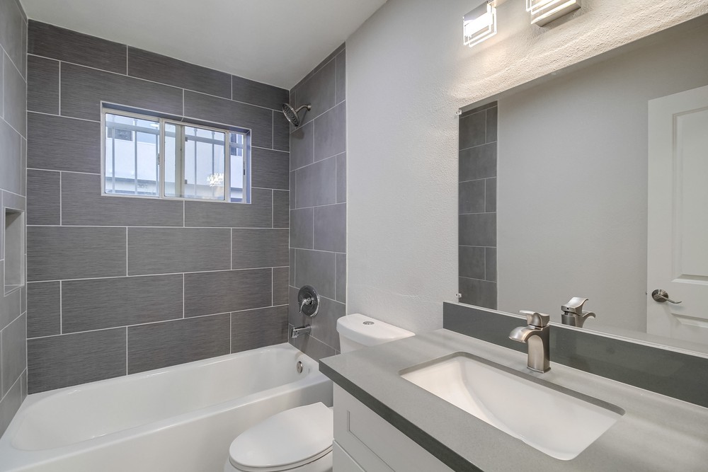 Virtual tour photo 34 of 76 for 4330 53rd St