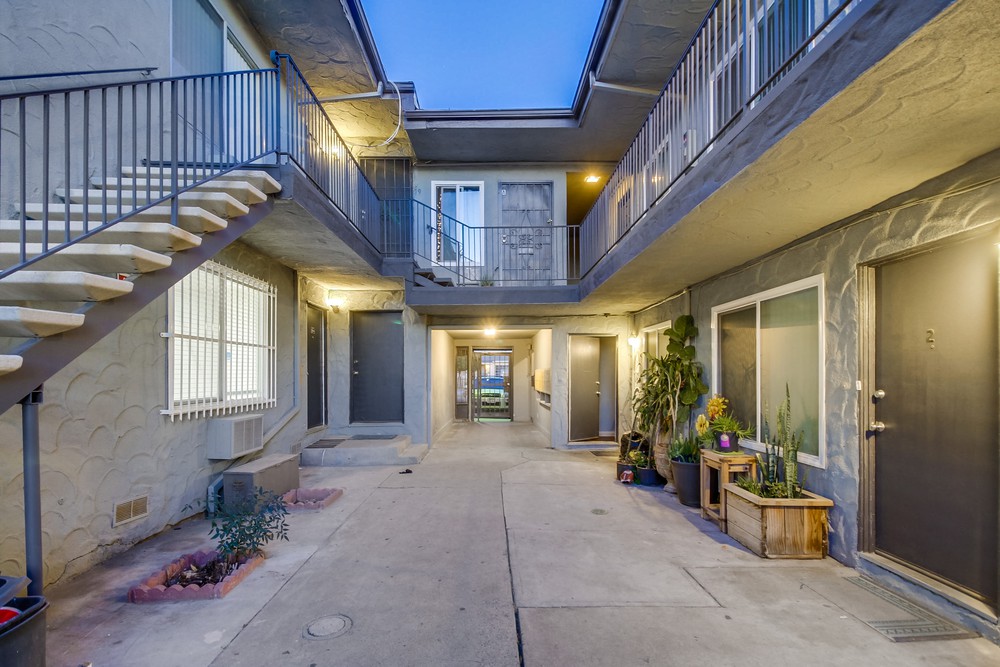 Virtual tour photo 41 of 76 for 4330 53rd St