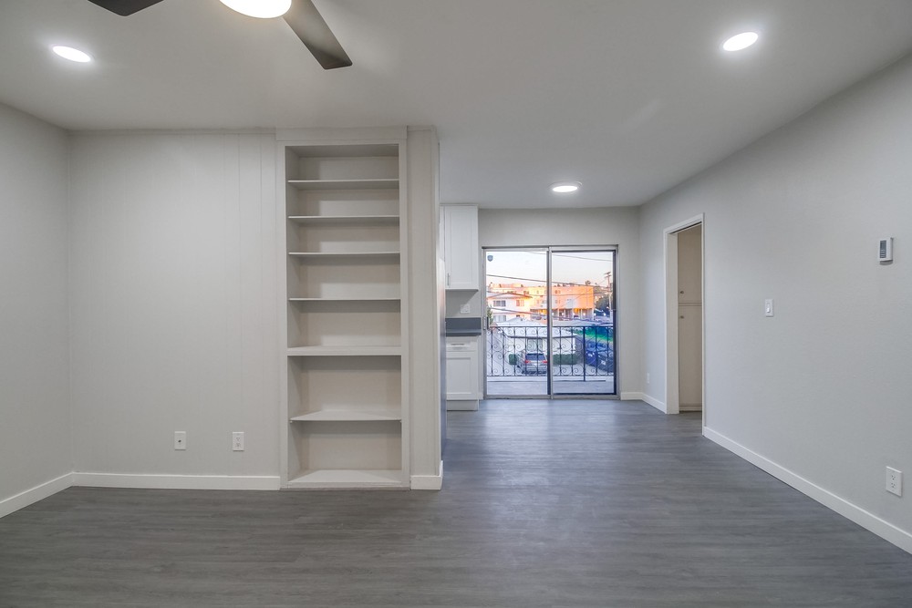 Virtual tour photo 47 of 76 for 4330 53rd St