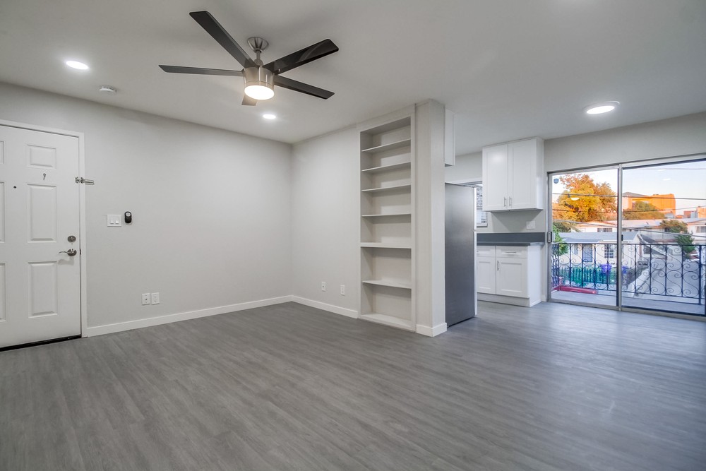 Virtual tour photo 48 of 76 for 4330 53rd St