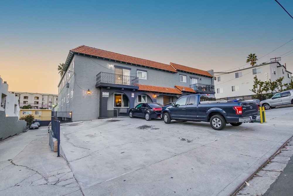 Virtual tour photo 74 of 76 for 4330 53rd St