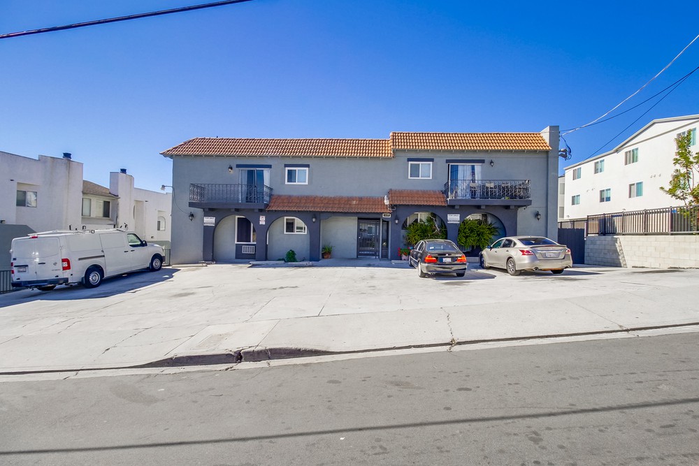 Virtual tour photo 1 of 49 for 4330 53rd St