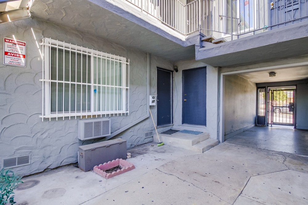 Virtual tour photo 9 of 49 for 4330 53rd St