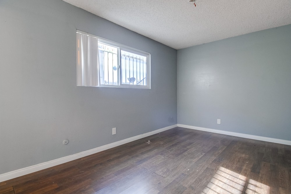Virtual tour photo 20 of 49 for 4330 53rd St
