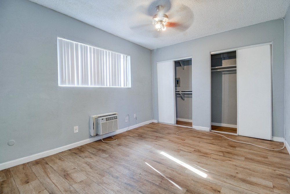 Virtual tour photo 43 of 49 for 4330 53rd St