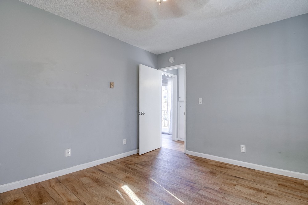 Virtual tour photo 45 of 49 for 4330 53rd St