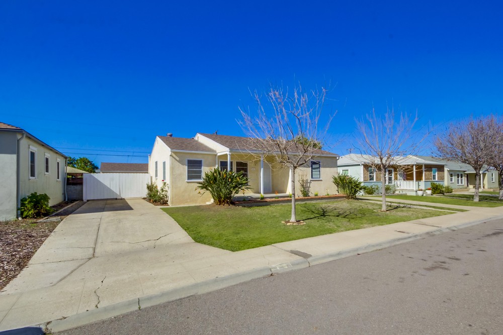 Virtual tour photo 1 of 35 for 4332 E Overlook Dr