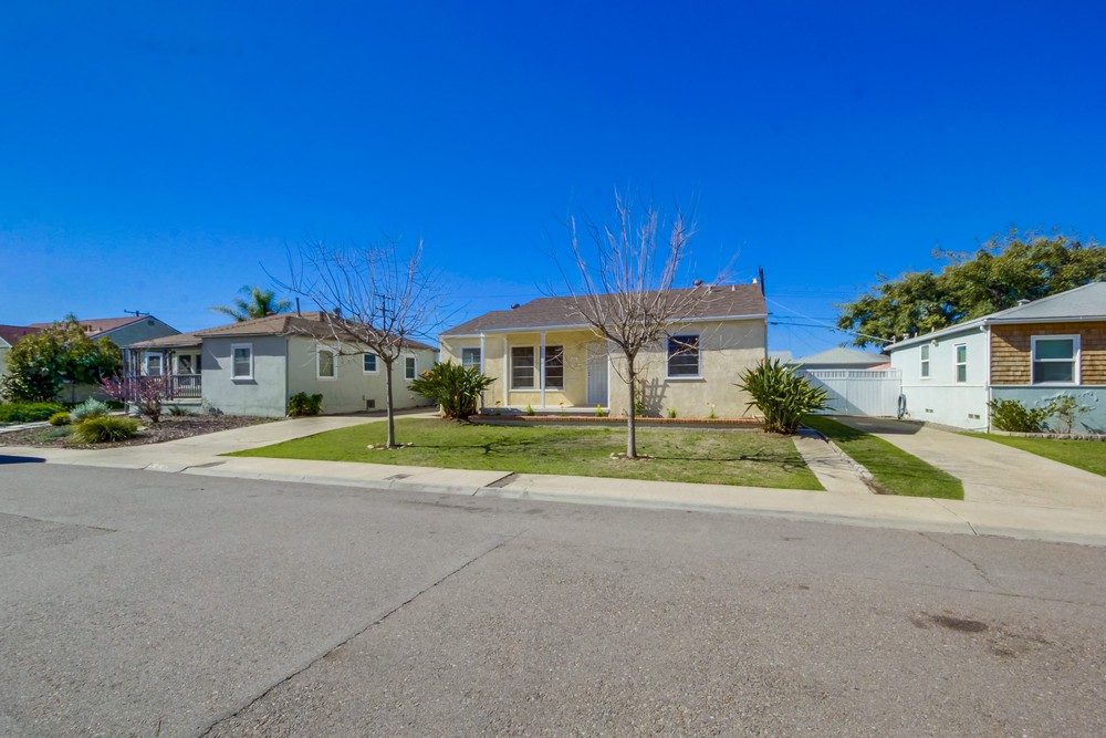 Virtual tour photo 3 of 35 for 4332 E Overlook Dr