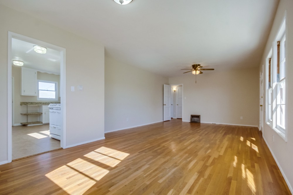 Virtual tour photo 7 of 35 for 4332 E Overlook Dr
