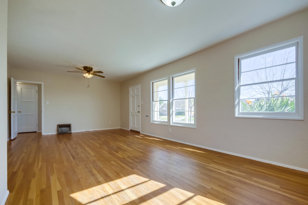 Virtual tour photo 8 of 35 for 4332 E Overlook Dr