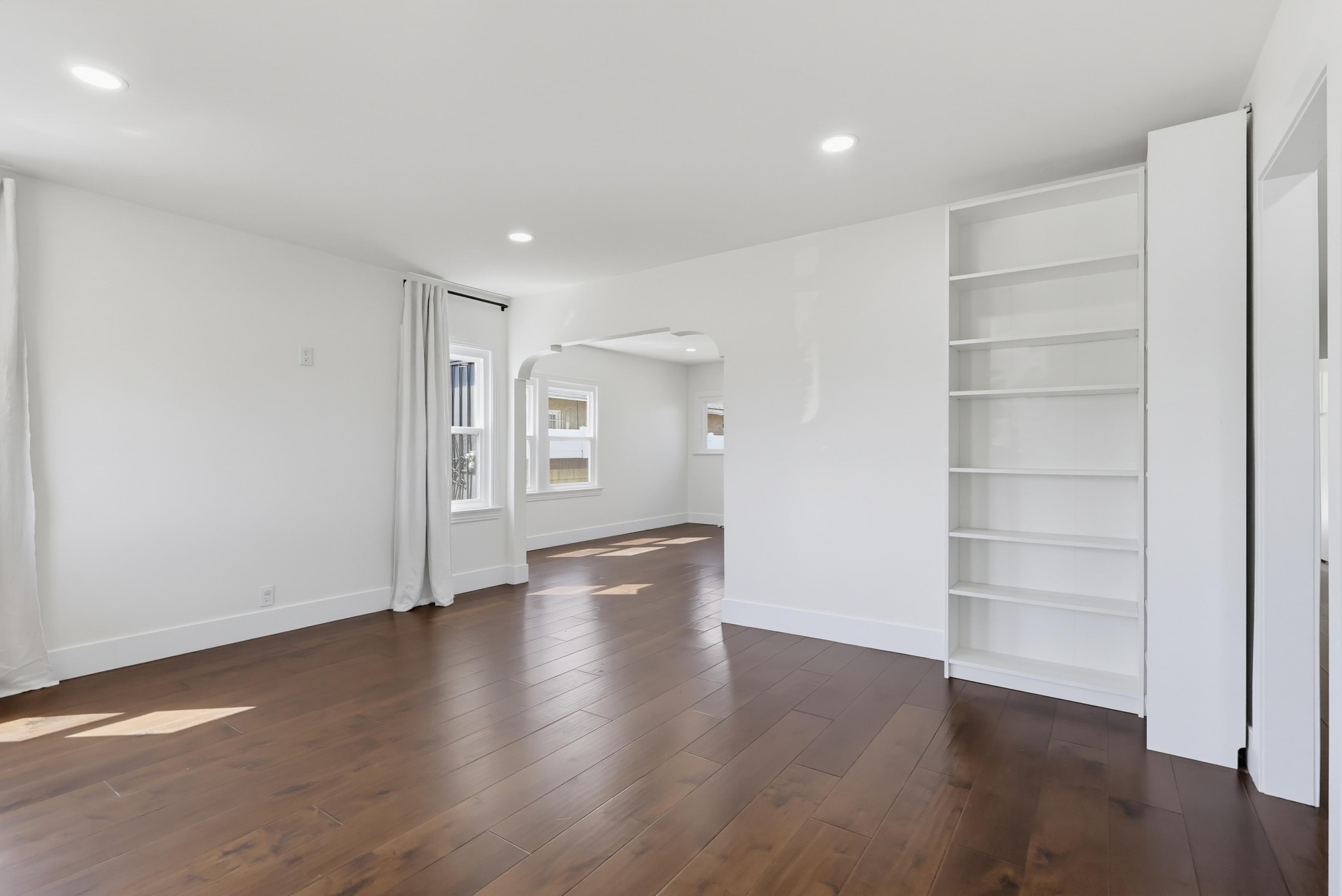 Virtual tour photo 10 of 74 for 4339 2nd Ave
