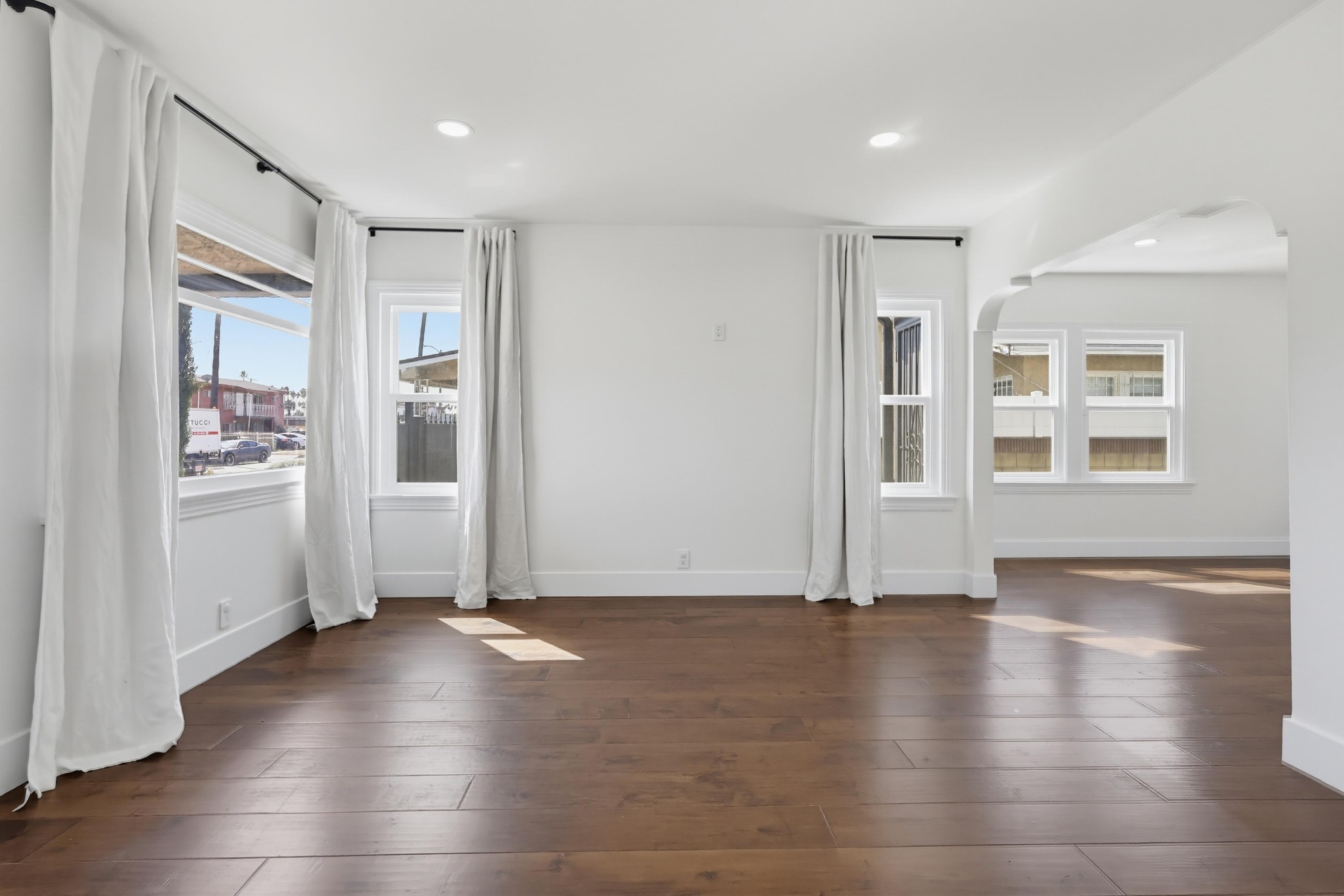 Virtual tour photo 12 of 74 for 4339 2nd Ave