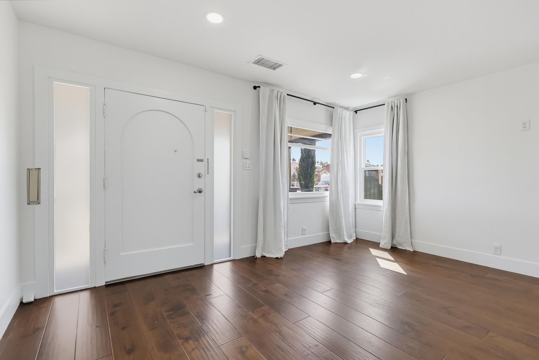 Virtual tour photo 13 of 74 for 4339 2nd Ave
