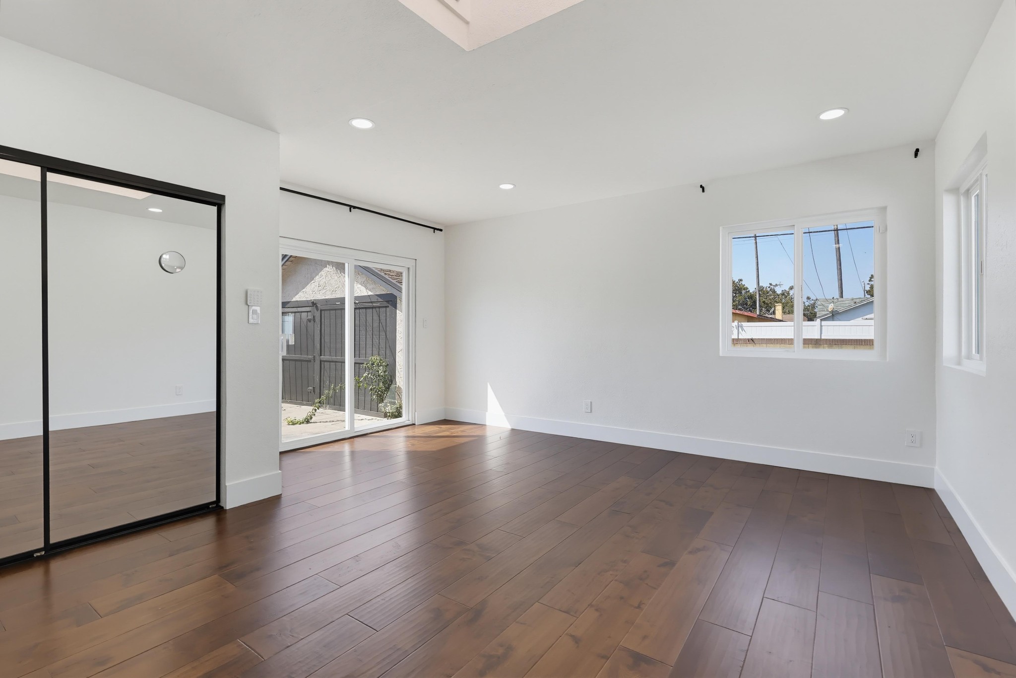 Virtual tour photo 50 of 74 for 4339 2nd Ave