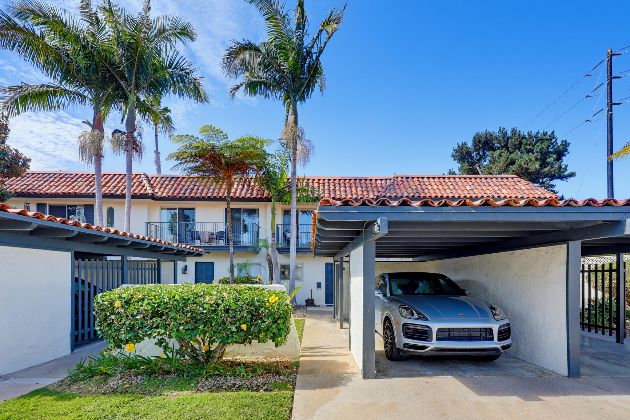 Virtual tour photo 1 of 91 for 4339 Loma Riviera Ct