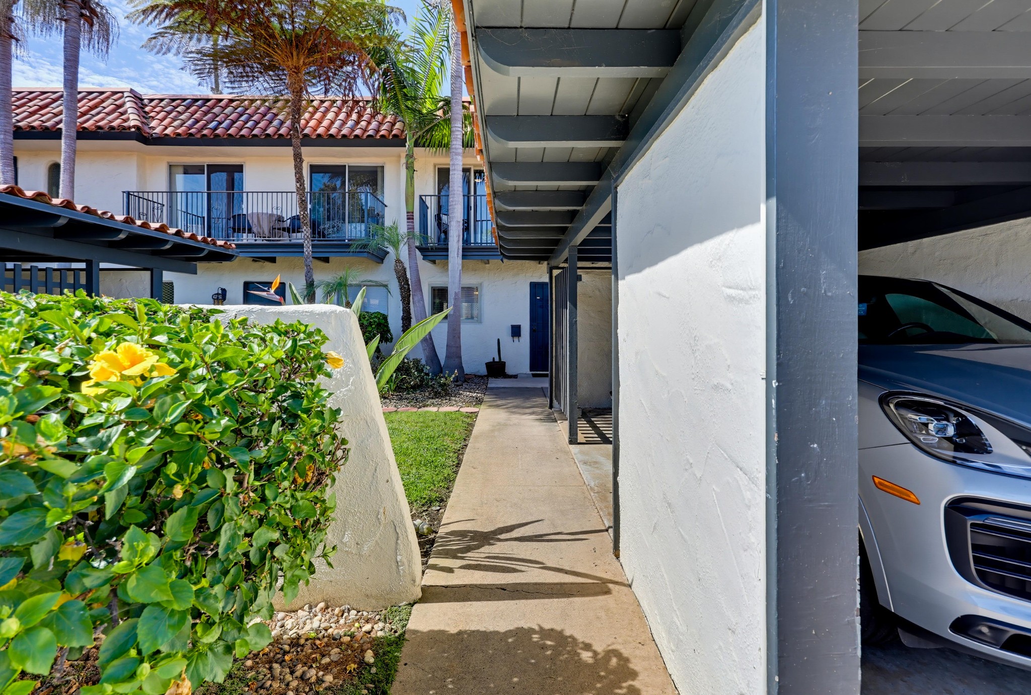 Virtual tour photo 6 of 91 for 4339 Loma Riviera Ct