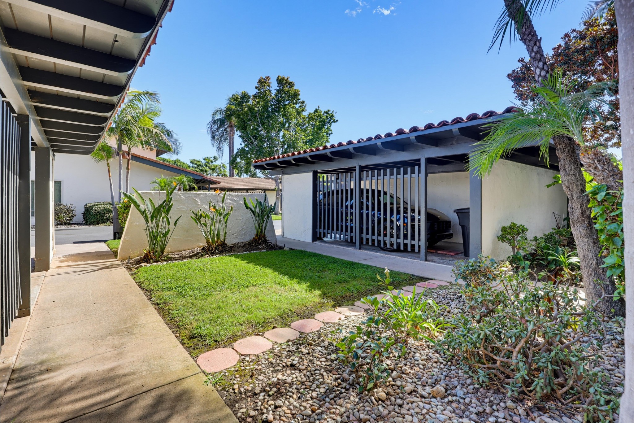 Virtual tour photo 12 of 91 for 4339 Loma Riviera Ct