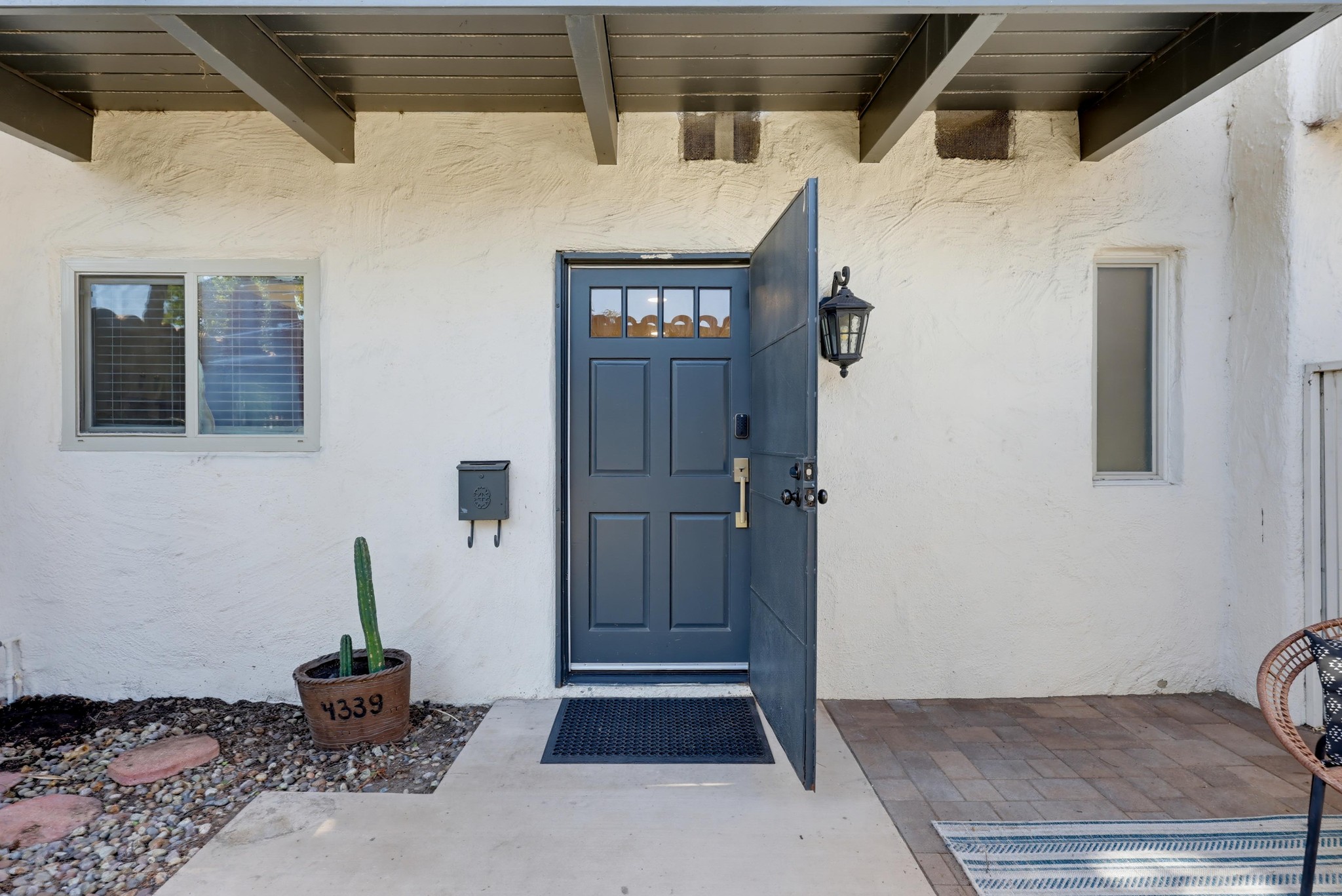 Virtual tour photo 13 of 91 for 4339 Loma Riviera Ct