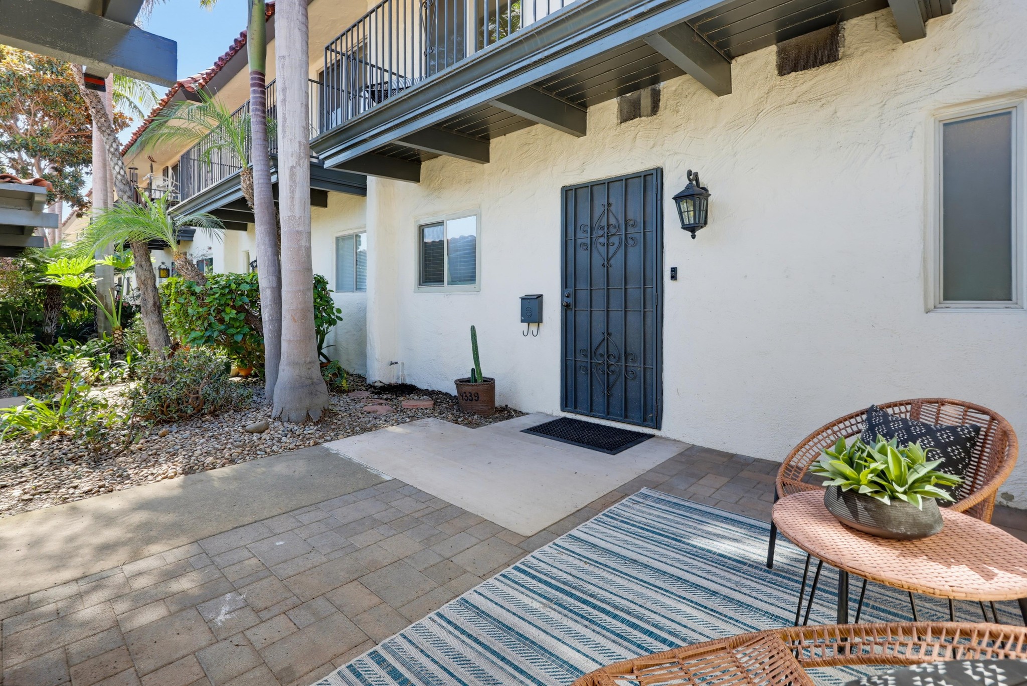 Virtual tour photo 16 of 91 for 4339 Loma Riviera Ct