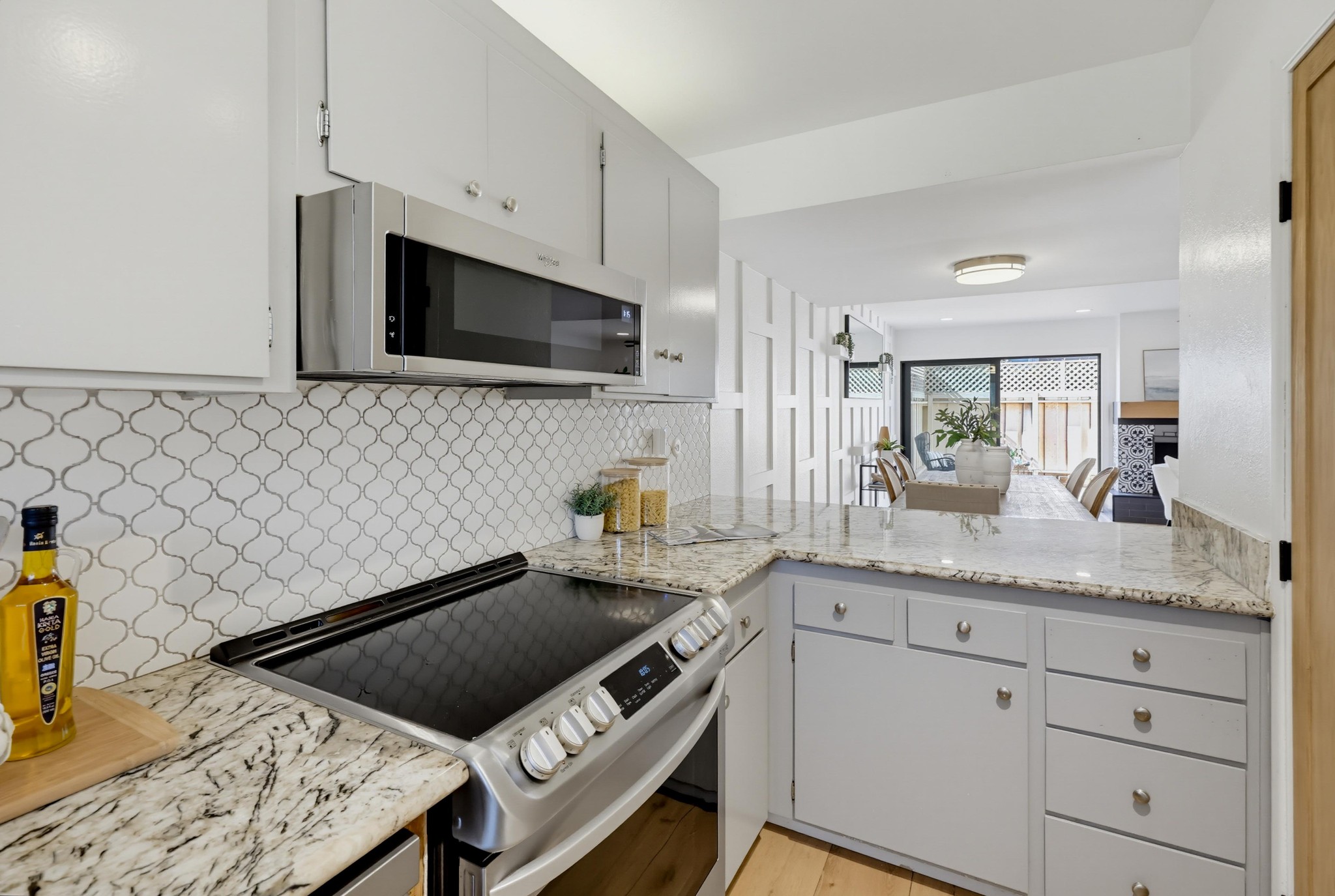 Virtual tour photo 25 of 91 for 4339 Loma Riviera Ct