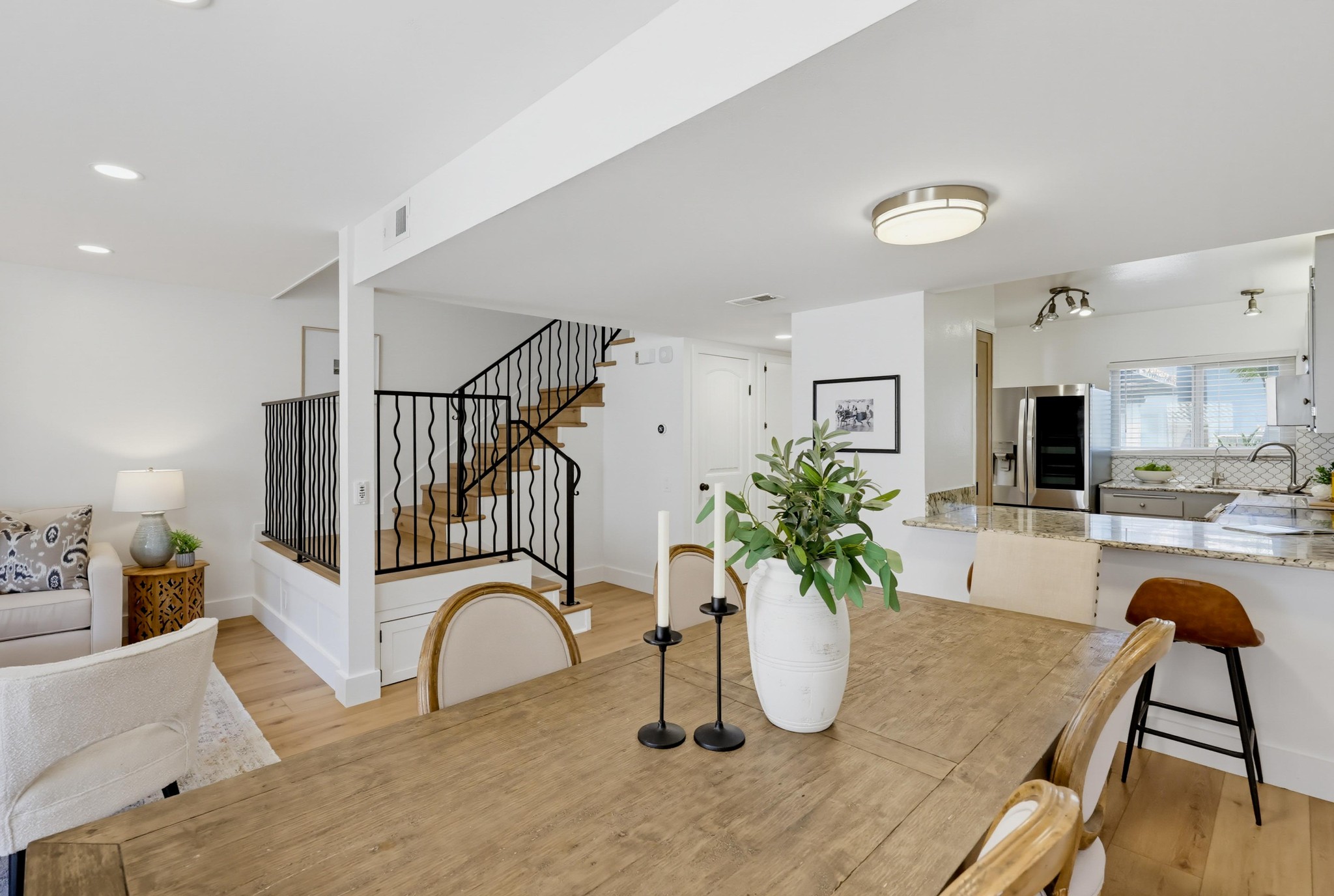 Virtual tour photo 32 of 91 for 4339 Loma Riviera Ct