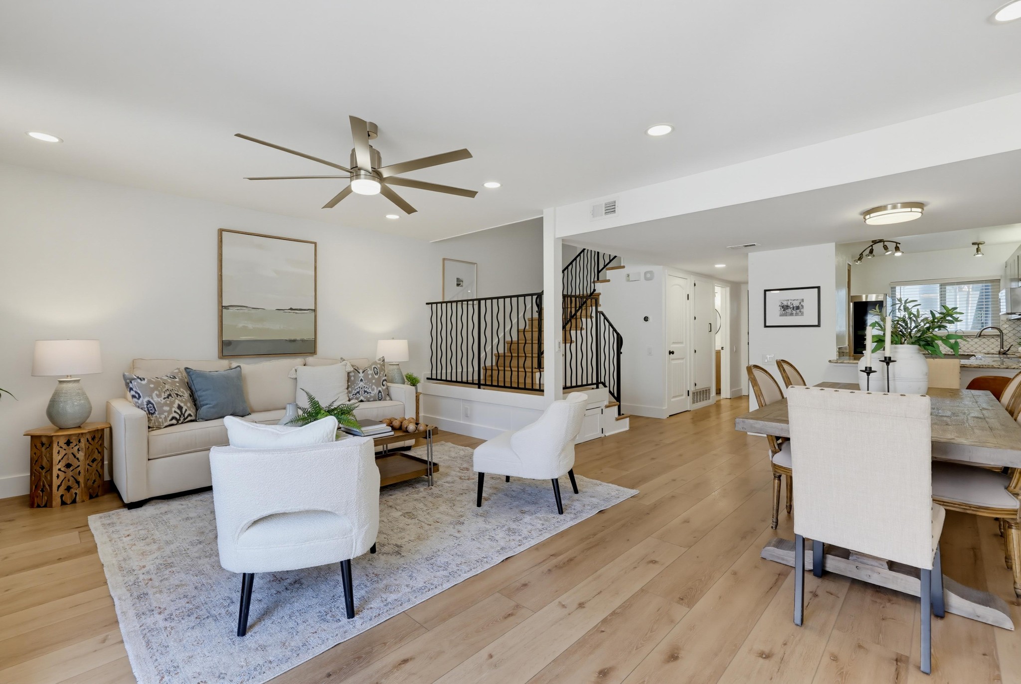 Virtual tour photo 33 of 91 for 4339 Loma Riviera Ct