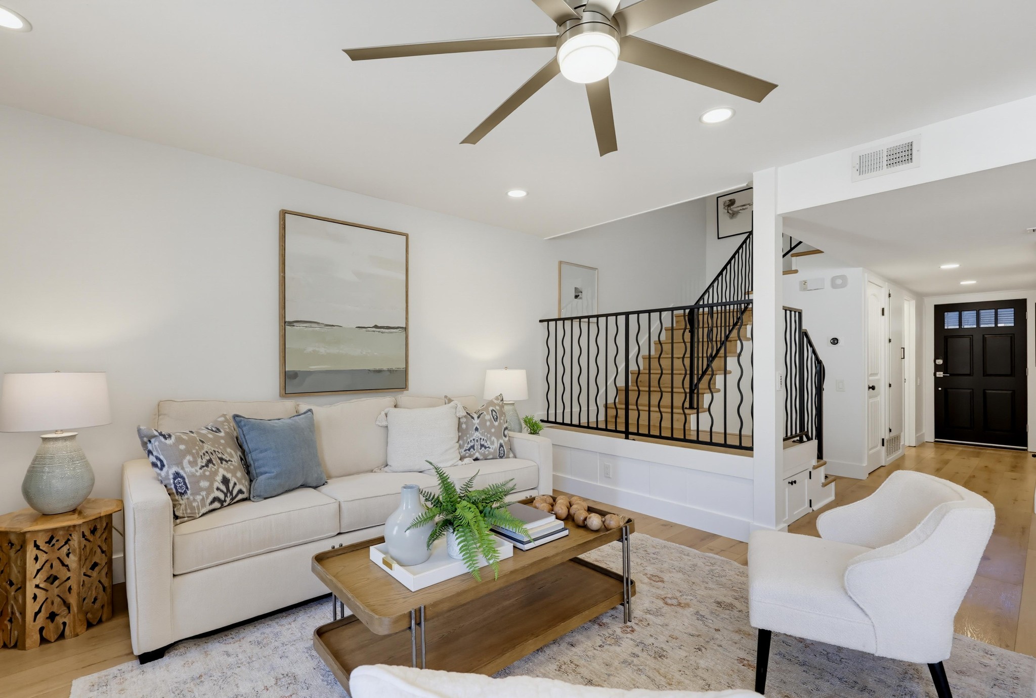 Virtual tour photo 34 of 91 for 4339 Loma Riviera Ct