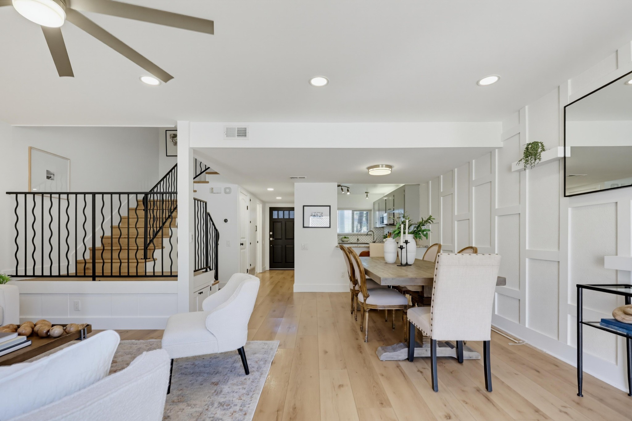 Virtual tour photo 37 of 91 for 4339 Loma Riviera Ct