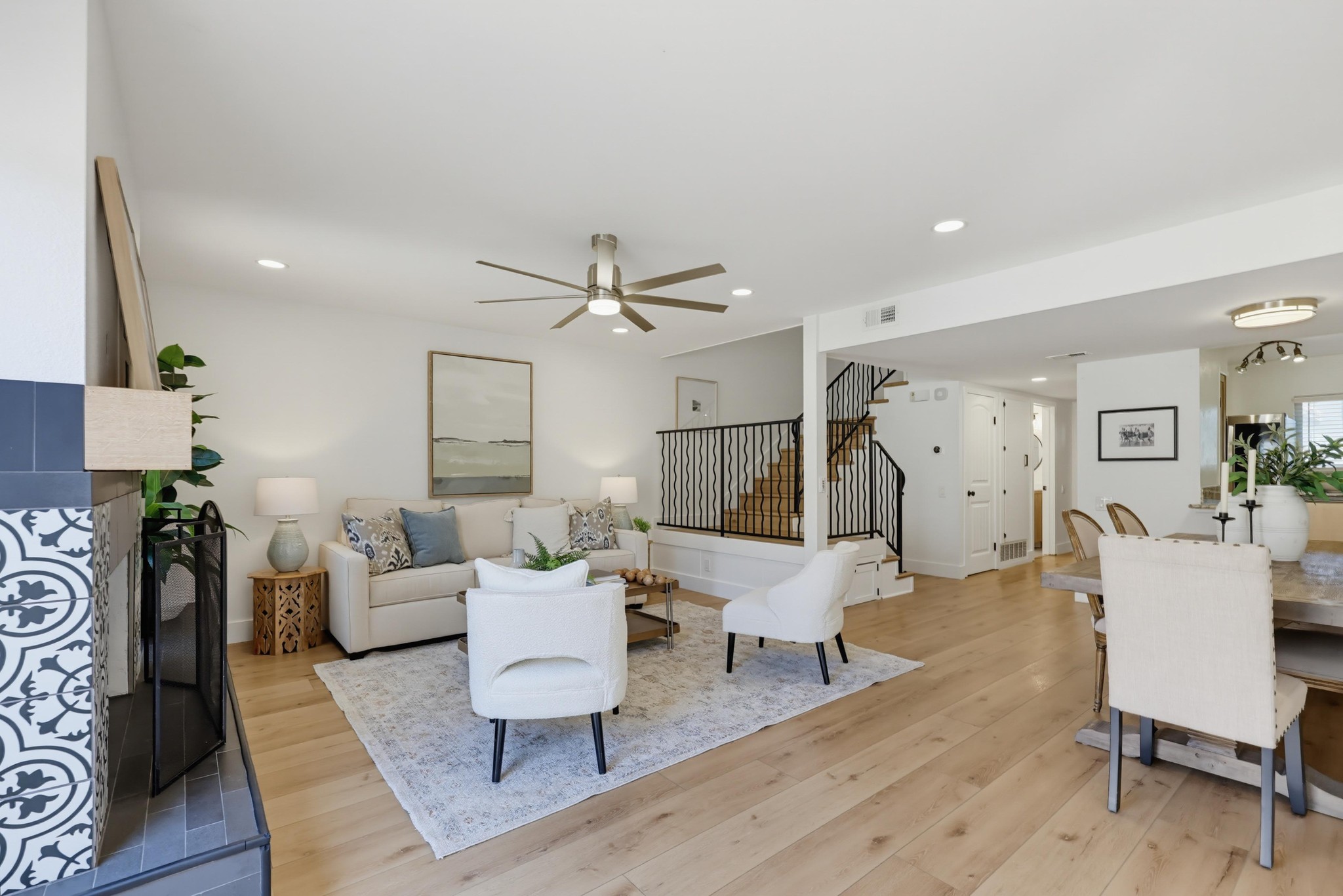 Virtual tour photo 38 of 91 for 4339 Loma Riviera Ct