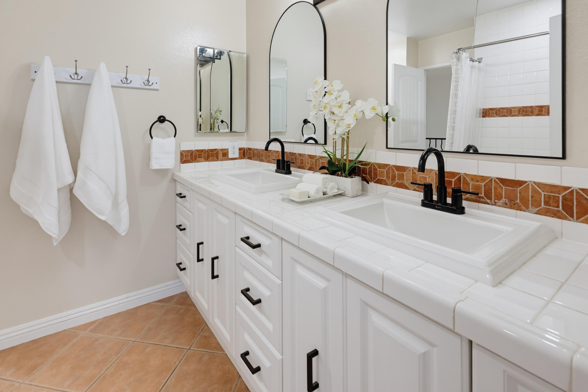 Virtual tour photo 61 of 91 for 4339 Loma Riviera Ct