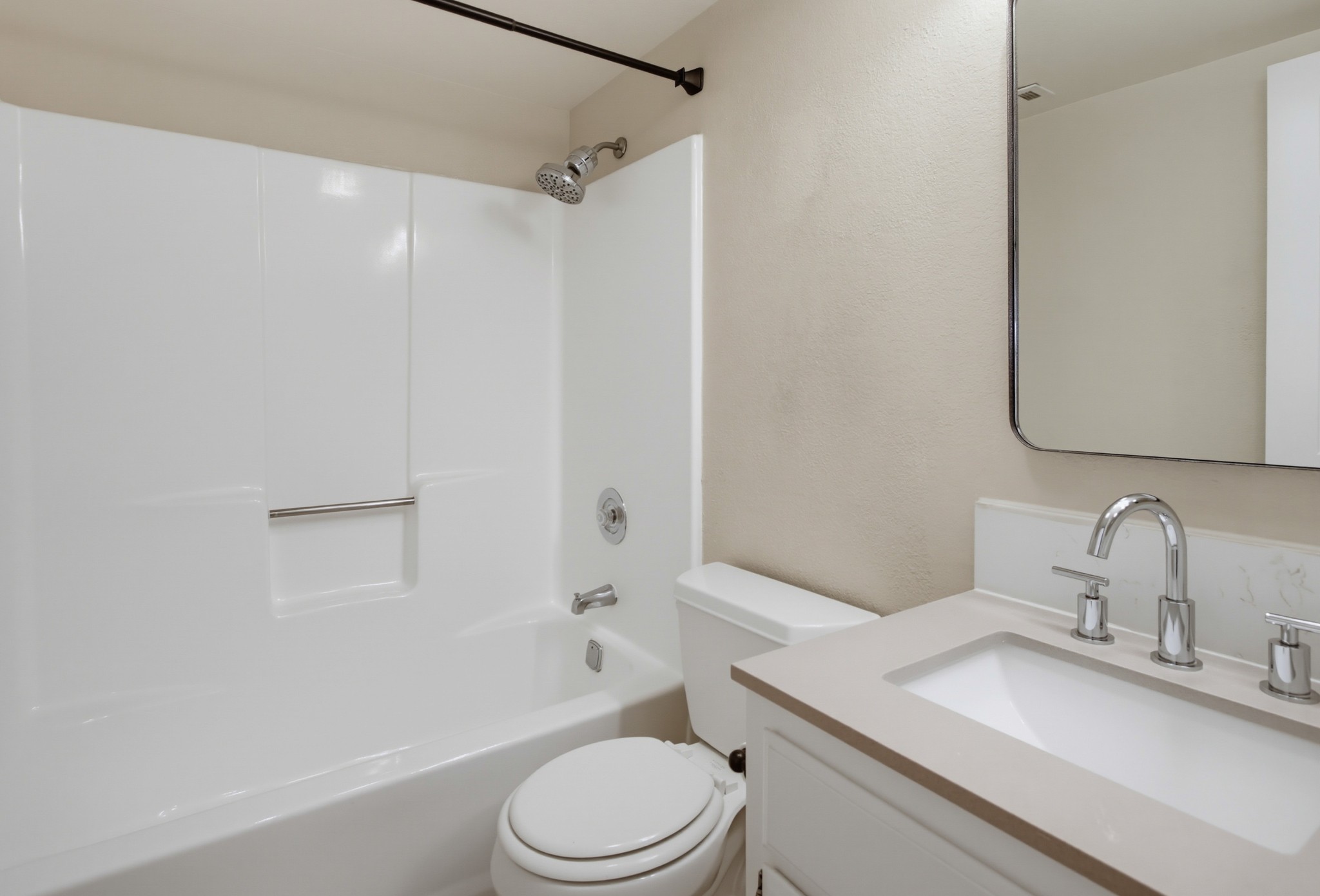 Virtual tour photo 21 of 43 for 4339 Rialto St Apt 6