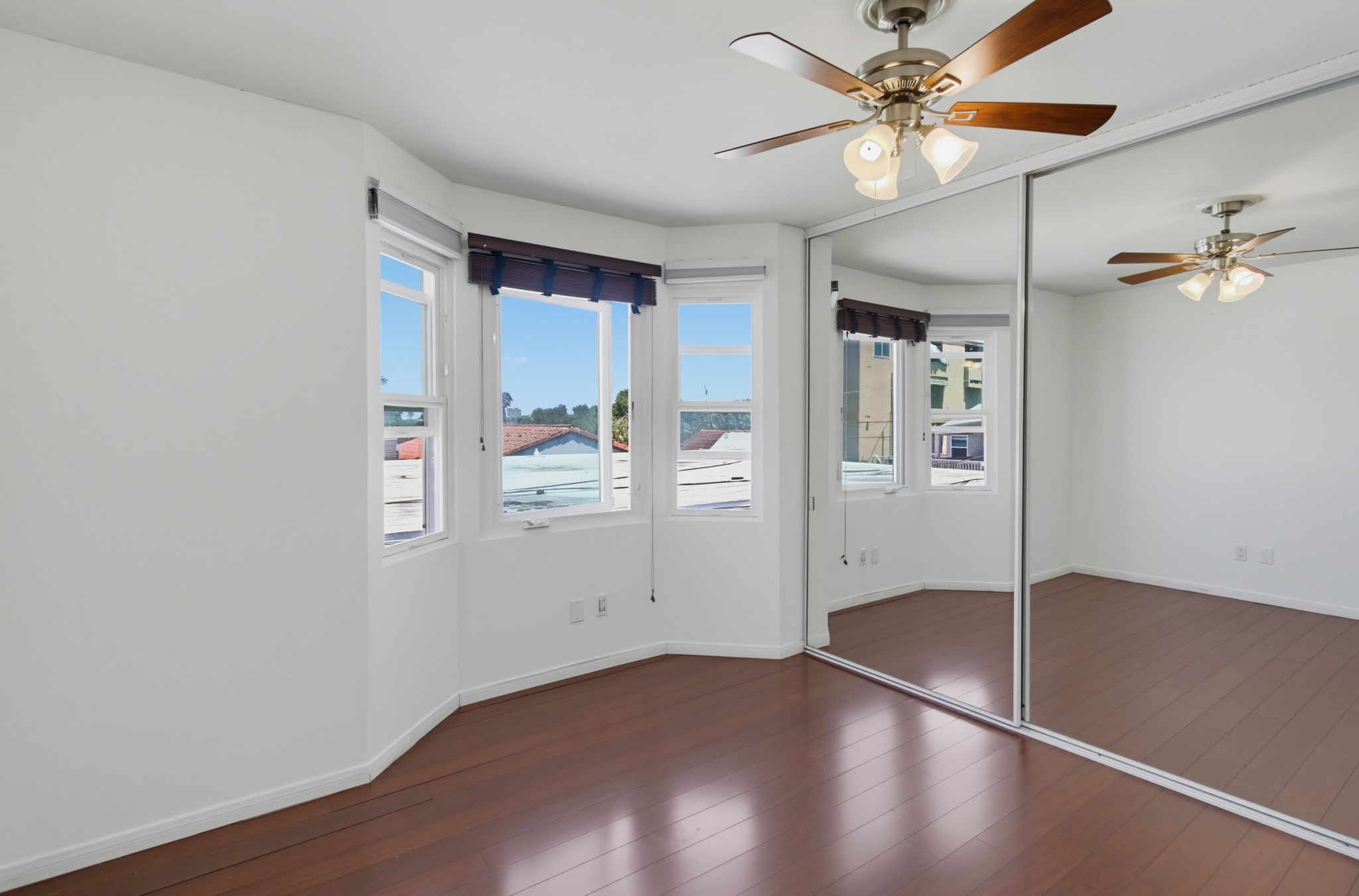 Virtual tour photo 23 of 43 for 4339 Rialto St Apt 6