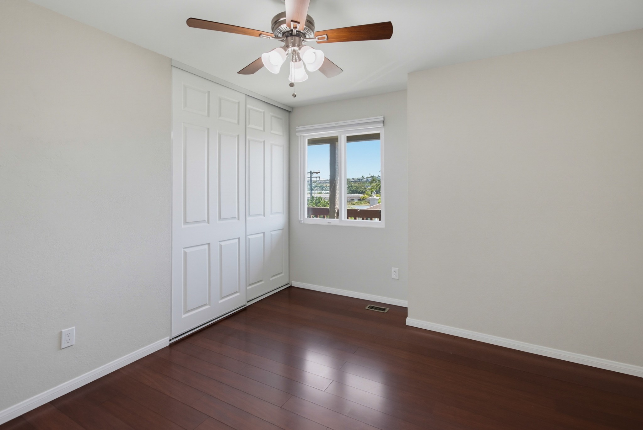 Virtual tour photo 26 of 43 for 4339 Rialto St Apt 6