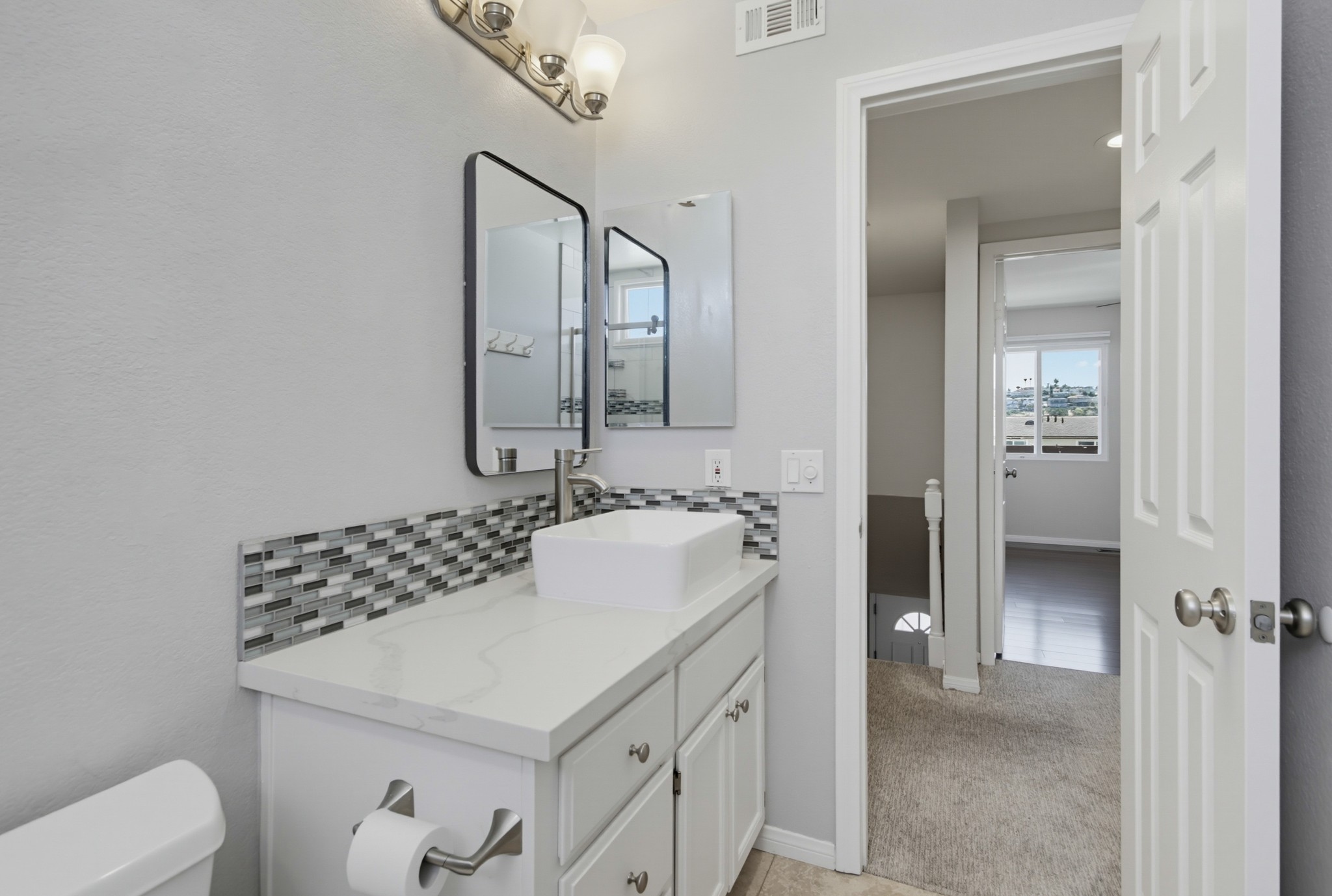 Virtual tour photo 32 of 43 for 4339 Rialto St Apt 6