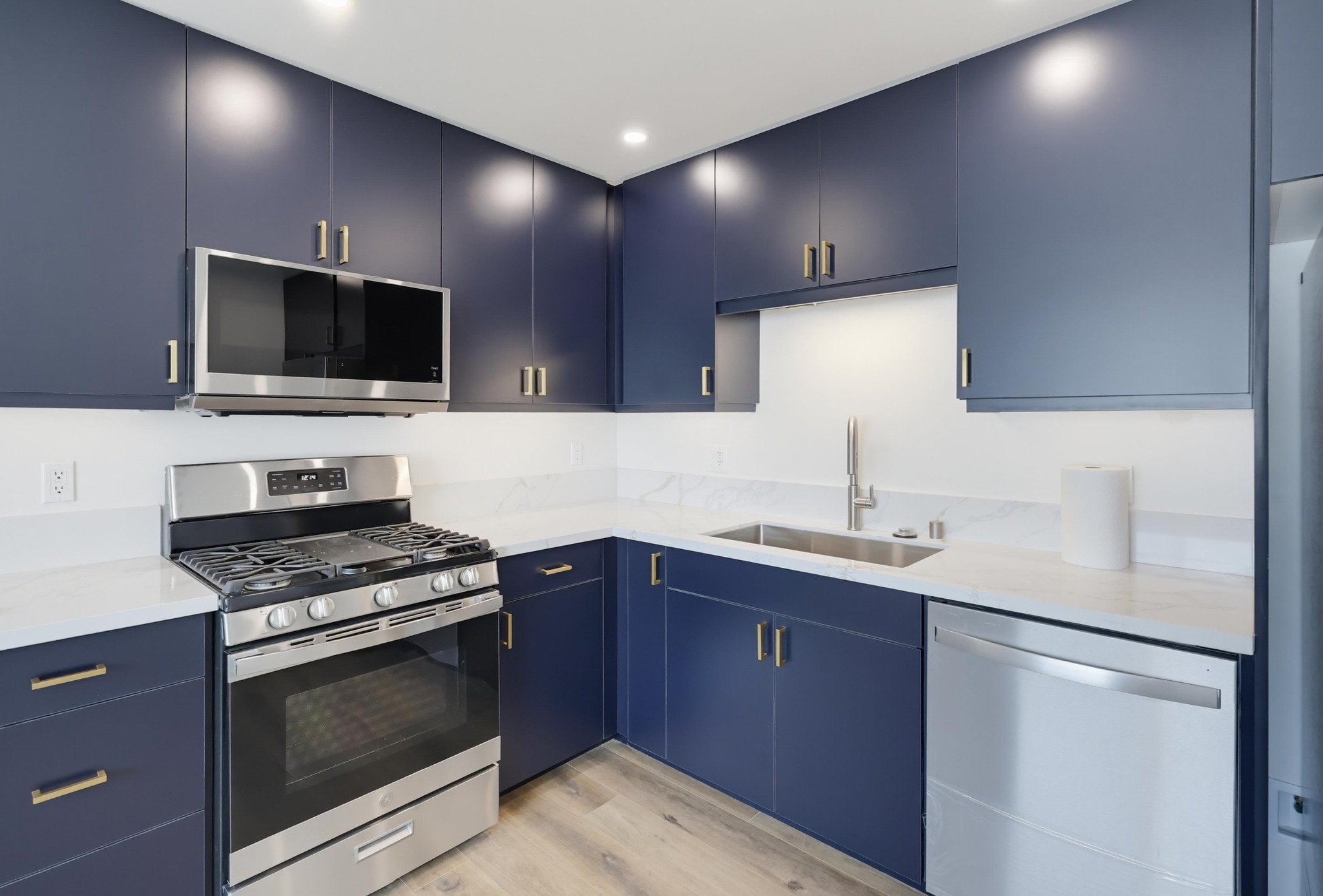 Virtual tour photo 16 of 42 for 434 8th St
