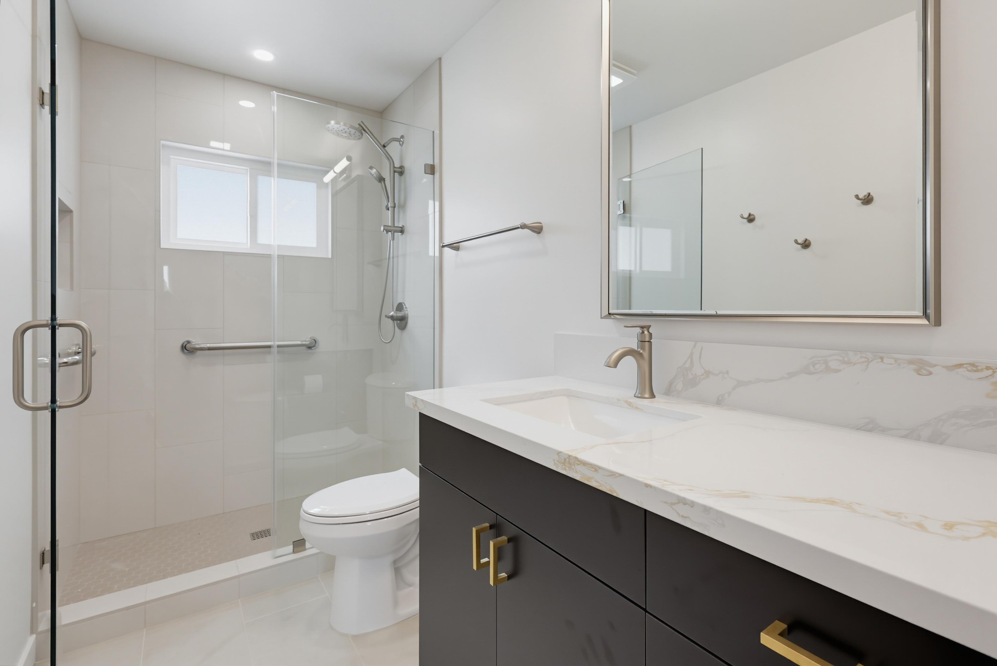 Virtual tour photo 25 of 42 for 434 8th St