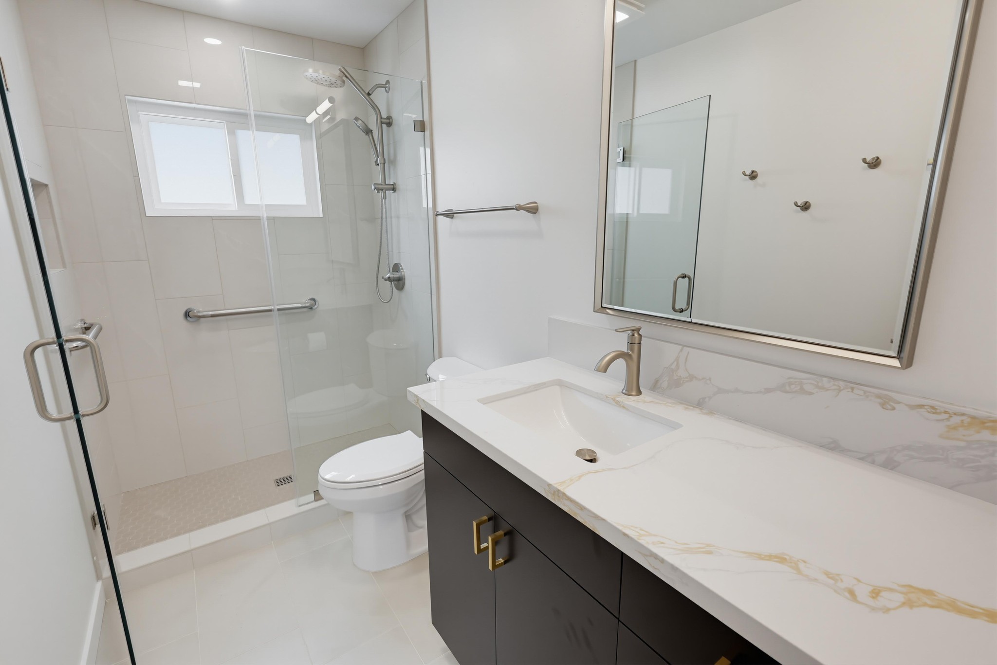 Virtual tour photo 26 of 42 for 434 8th St