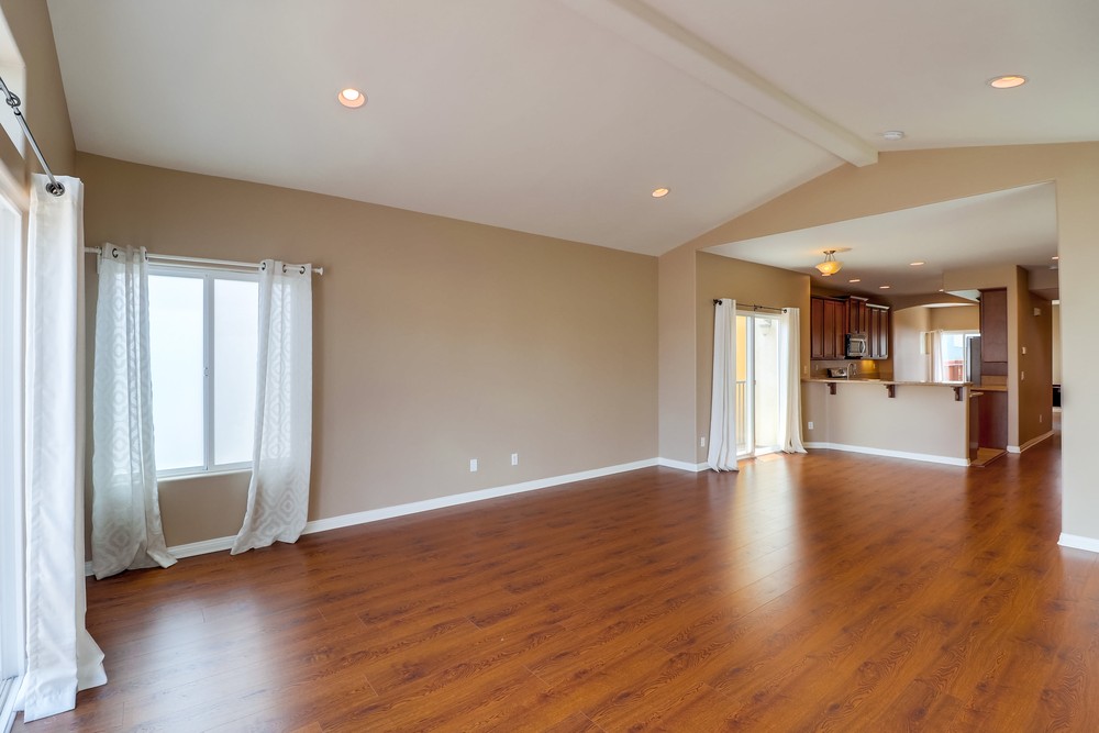 Virtual tour photo 11 of 62 for 4340 Mentone St