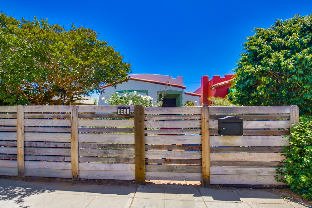 Virtual tour photo 1 of 36 for 4341 48th St