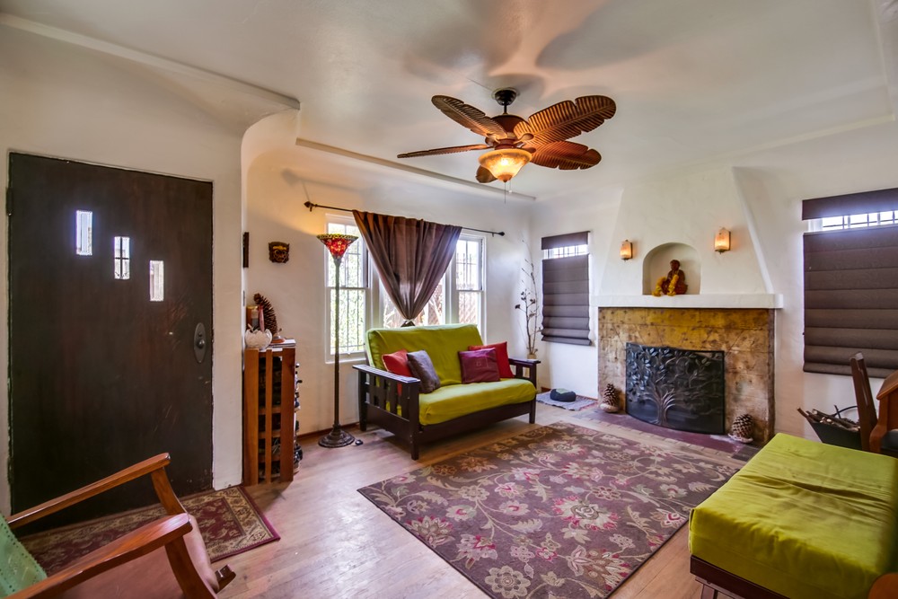 Virtual tour photo 10 of 36 for 4341 48th St